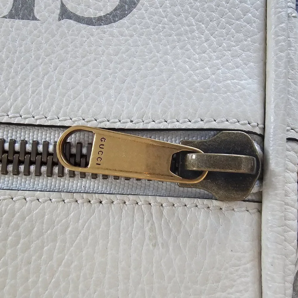 Gucci Men's Authentic White Logo Print Leather Messenger Crossbody Bag